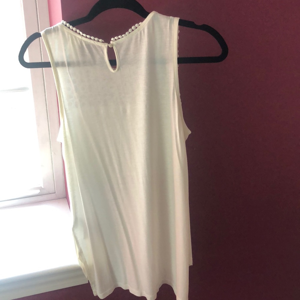 Tops - Picture 3 of 3